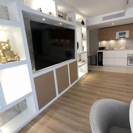 4 Pieces De Luxe A Juan-les-pins * Антиб